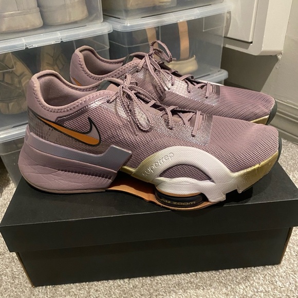 Nike Shoes - Nike superrep size 13
